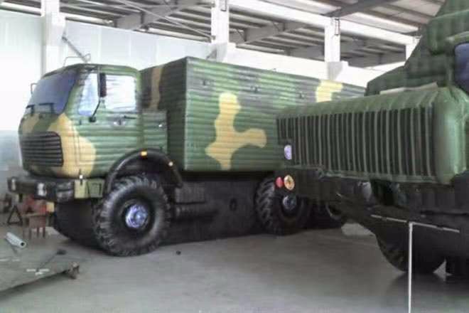 吴川大型军事车